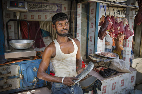Fleischverkauf auf einer Strasse in Bangladesch