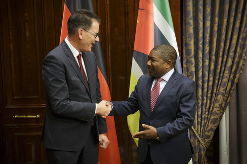 BM Mueller mit Praesident Mosambik
