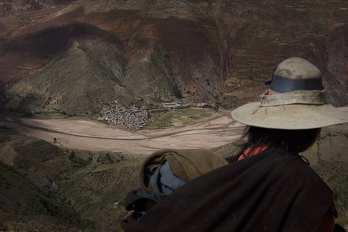 Dorf in den Anden von Bolivien