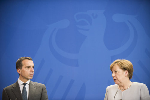 Merkel empfaengt Bundeskanzler Christian Kern