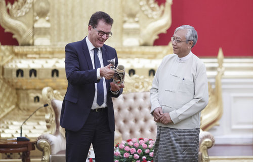 Bundesentwicklungsminister Gerd Mueller, CSU, trifft  Staatspraesident Htin Kyaw