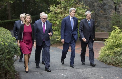 Steinmeier beim Quint-Treffen + EU in Boston.