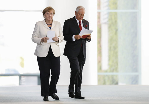 Merkel empfaengt Najib Razak