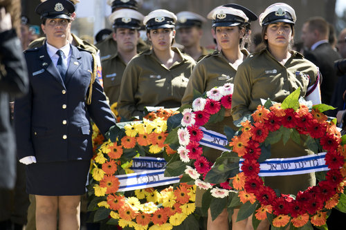 BM Steinmeier bei der Beisetzung von Shimon Peres