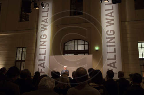 Bundesaussenminister Frank-Walter Steinmeier, SPD, auf der Veranstaltung: Falling Walls, im juedischen Museum
