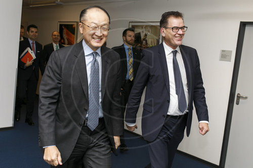 BM Mueller trifft Weltbankpraesident Kim
