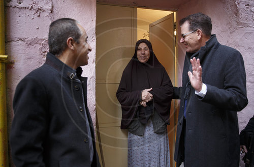 Bundesentwicklungsminister Gerd Mueller, CSU, besucht das UNRWA Fluechtlingscamp Aida, Bethlehem,