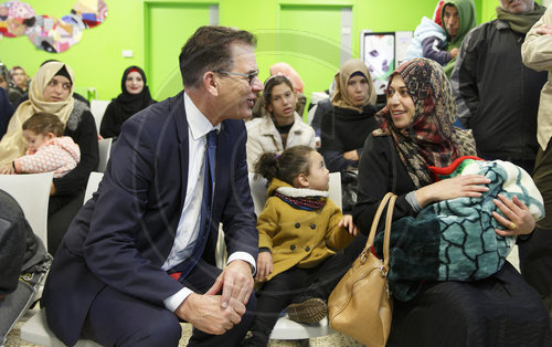 Bundesentwicklungsminister Gerd Mueller, CSU, besucht das Caritas Baby Hospital, in den palaestinensischen Gebieten, Bethlehem