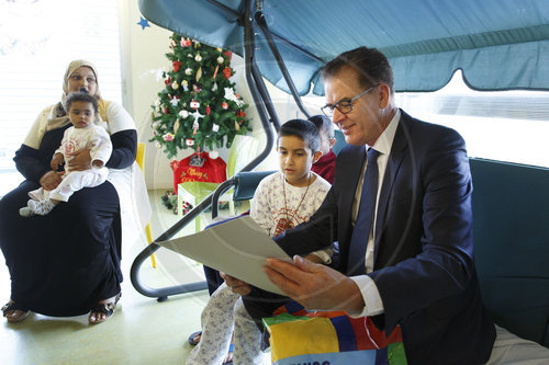 Bundesentwicklungsminister Gerd Mueller, CSU, besucht das Caritas Baby Hospital, in den palaestinensischen Gebieten, Bethlehem