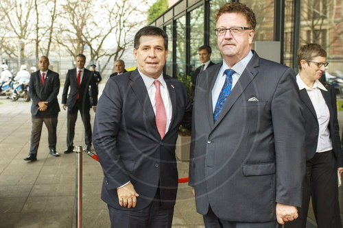 STS Fuchtel empfaengt Praesident von Paraguay