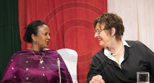 Brigitte Zypries, Wirtschaftsministerin und Amina Mohamed, Aussenministerin von Kenia am Rande des German-African-Business-SummIt ( GABS, German-African-Business-SummIt,  )