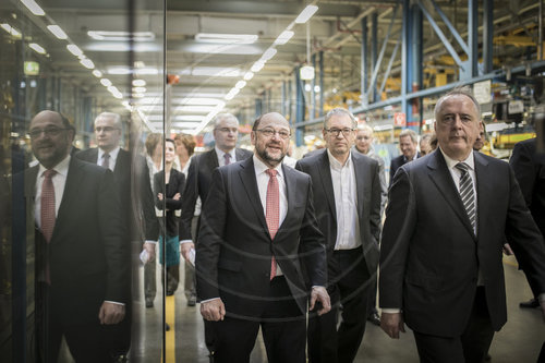 Martin Schulz besucht Ford-Werk in Koeln