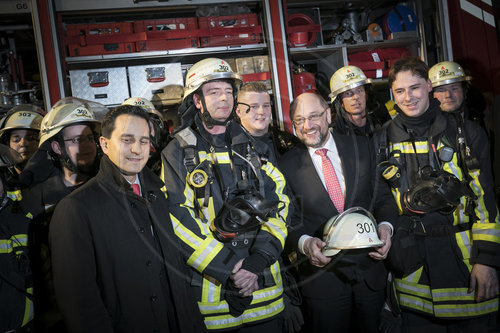 Martin Schulz besucht Freiwillige Feuerwehr in Duisburg
