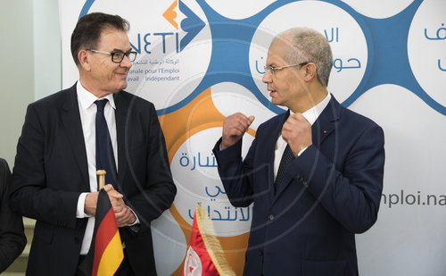Bundesentwicklungsminister Gerd Mueller, CSU und Imed Hammami, tunesische Arbeitsminister