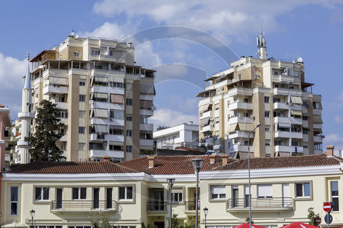 Wohnhaeuser in Tirana, Hauptstadt von Albanien
