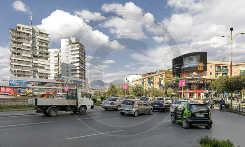 Strassenszene in Tirana