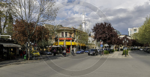 Strassenszene in Tirana