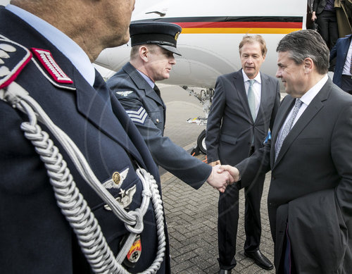 Sigmar Gabriel, SPD, Vizekanzler und Bundesaussenminister beim Antrittsbesuch in London