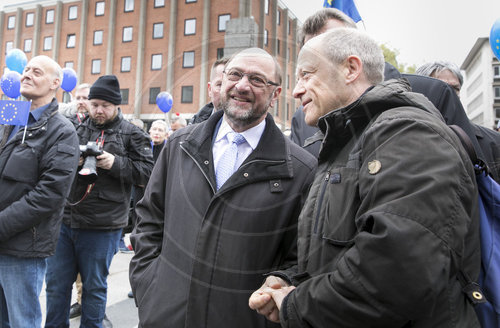 Martin Schulz, SPD, Kanzlerkandidat beim Pulse of Europe in Koeln, 23.04.2017.