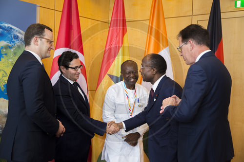 v.l. Jens Spahn, Parlamentarischer Staatssekretaer im Finanzministerium, Fadhel Abdelkefi, Minister fuer Finanzen ( kommissarisch ) von Tunesien, Ken Ofori-Atta, Minister fuer Finanzen Ghana, Adama Kon√©, Minister fuer Finanzen, Cote dIvoir, im Rahmen des