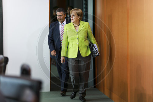 Merkel + Gabriel im Kabinett