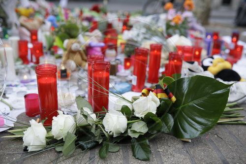 BM Gabriel gedenkt Opfer in Barcelona
