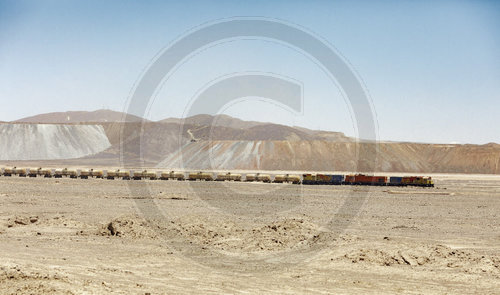 Gueterzug in der Atacama Wueste