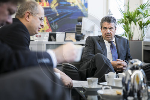 Sigmar Gabriel trifft Vetreter des Zentralrats der Jesiden