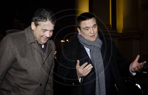 Gabriel reist in die Ukraine