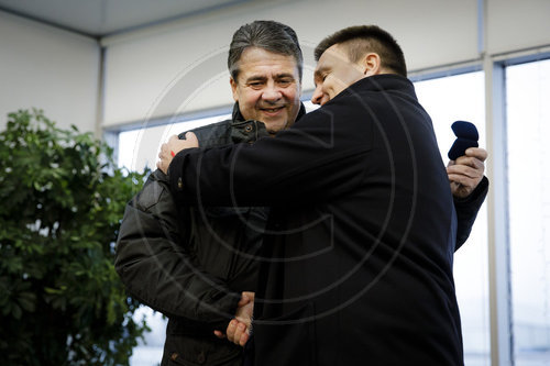 Gabriel reist in die Ukraine