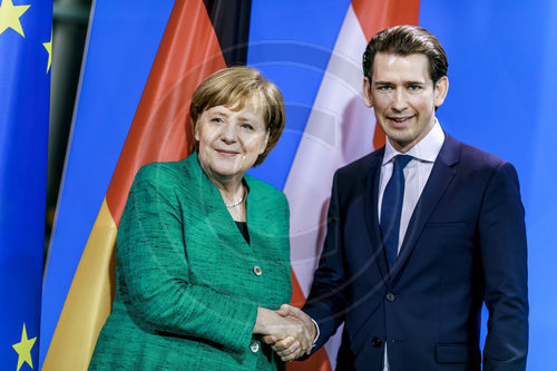 Merkel + Kurz