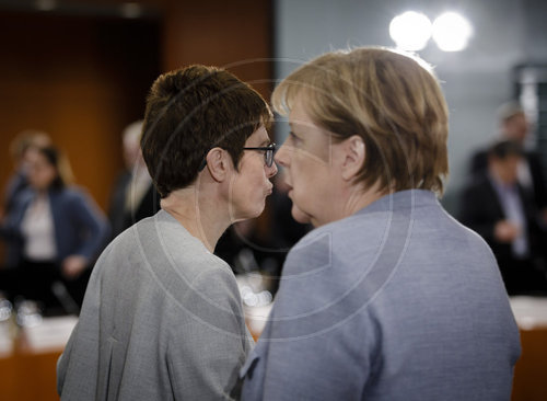 Angela Merkel und Annegret Kramp-Karrenbauer