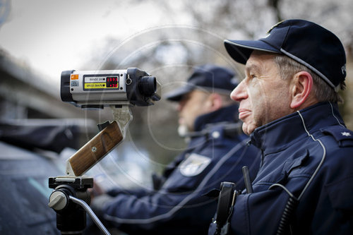 Geschwindigkeitskontrolle der Polizei