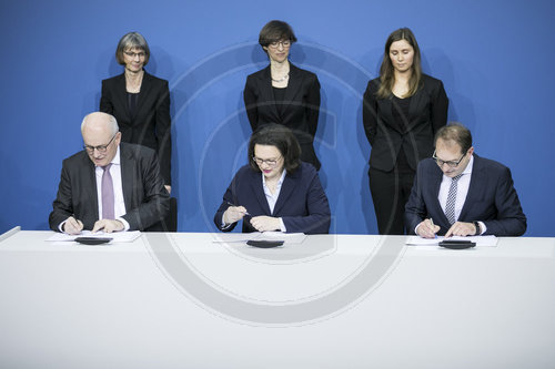 Unterzeichnung des Koalitionsvertrags