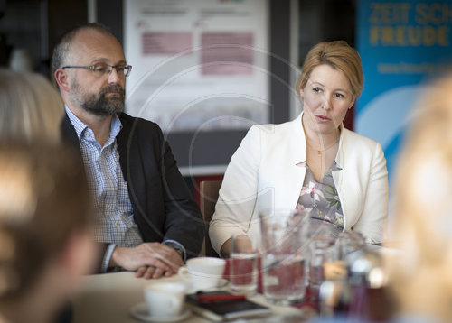 BM Giffey besucht die Buergerstiftung Barnim-Uckermark