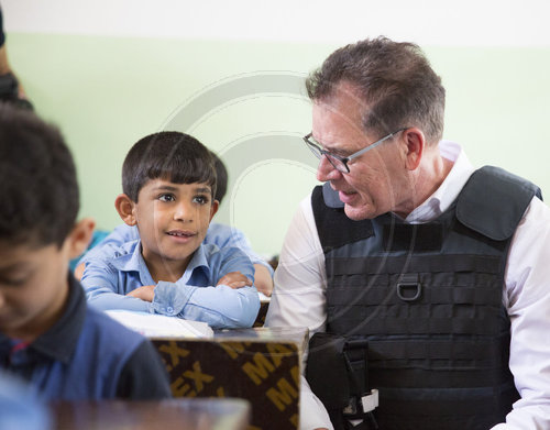 Bundesentwicklungsminister Gerd Mueller, CSU, besucht die Al Huda Schule von UNICEF