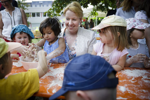 BM Giffey besucht Nachbarschaftsfest