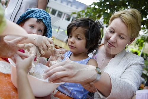 BM Giffey besucht Nachbarschaftsfest