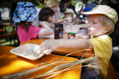 BM Giffey besucht Nachbarschaftsfest