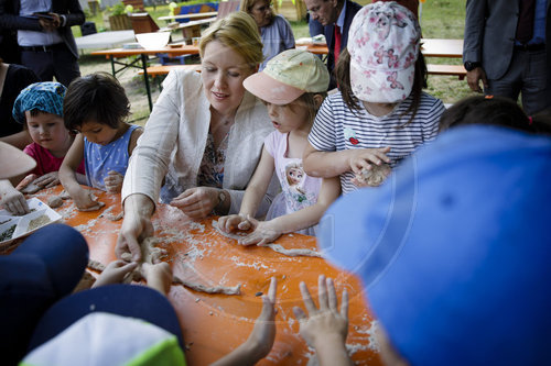 BM Giffey besucht Nachbarschaftsfest