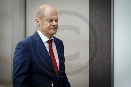 BM Scholz stellt Bundeshaushalt vor