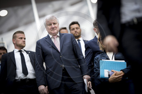 BM Seehofer Verfassungsschutzbericht 2017