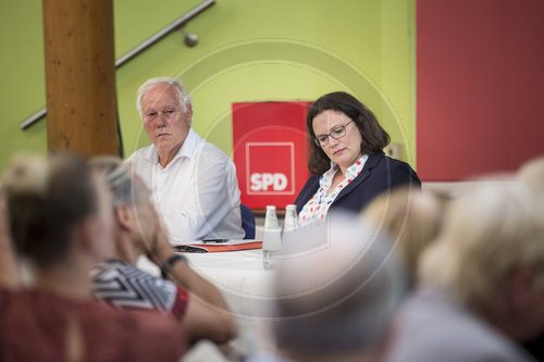 Andrea Nahles trifft SPD-Unterbezirke