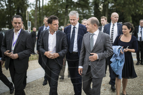 Finanzminister Scholz reist nach Paris