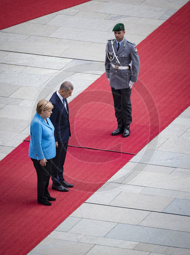 Merkel empfaengt Ministerpraesidenten der Tschechischen Republik