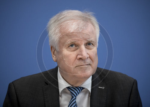 BM Horst Seehofer,  Fachkraefte-Zuwanderungsgesetz