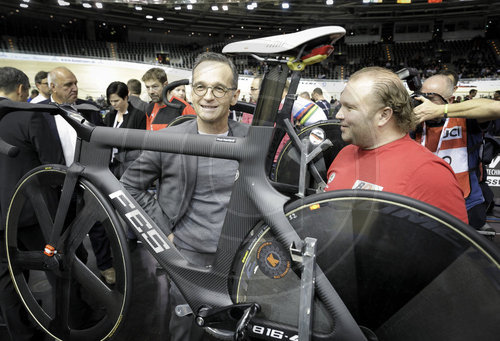 BM Maas besucht den Bahnrad-Weltcup in Berlin