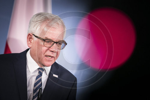 Jacek Czaputowicz