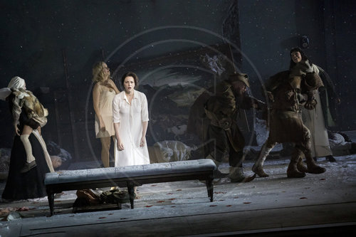 Violetter Schnee - Staats Oper unter den Linden