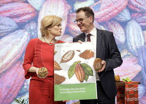 Vorstellung des 10-Punkte-Plans fuer nachhaltigen Kakao